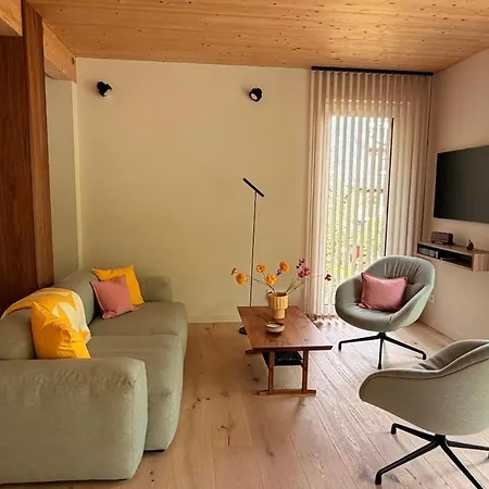 Dom wakacyjny Design-appartement Im Gruenen Mit Schwimmteich *